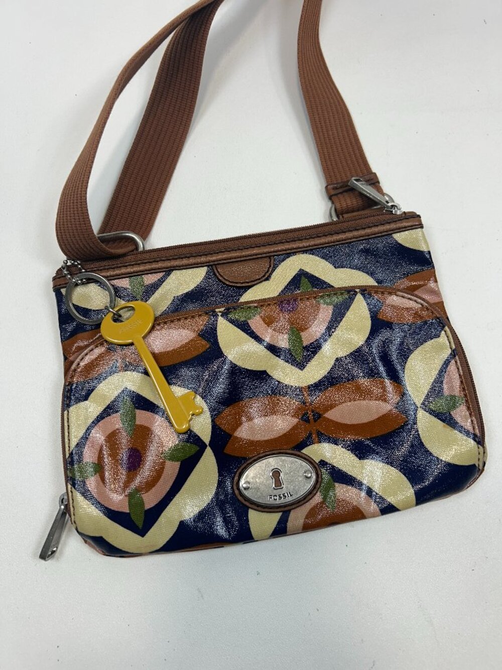 FOSSIL Key-Per Floral Coated Canvas Crossbody Front Zip Around Organizer